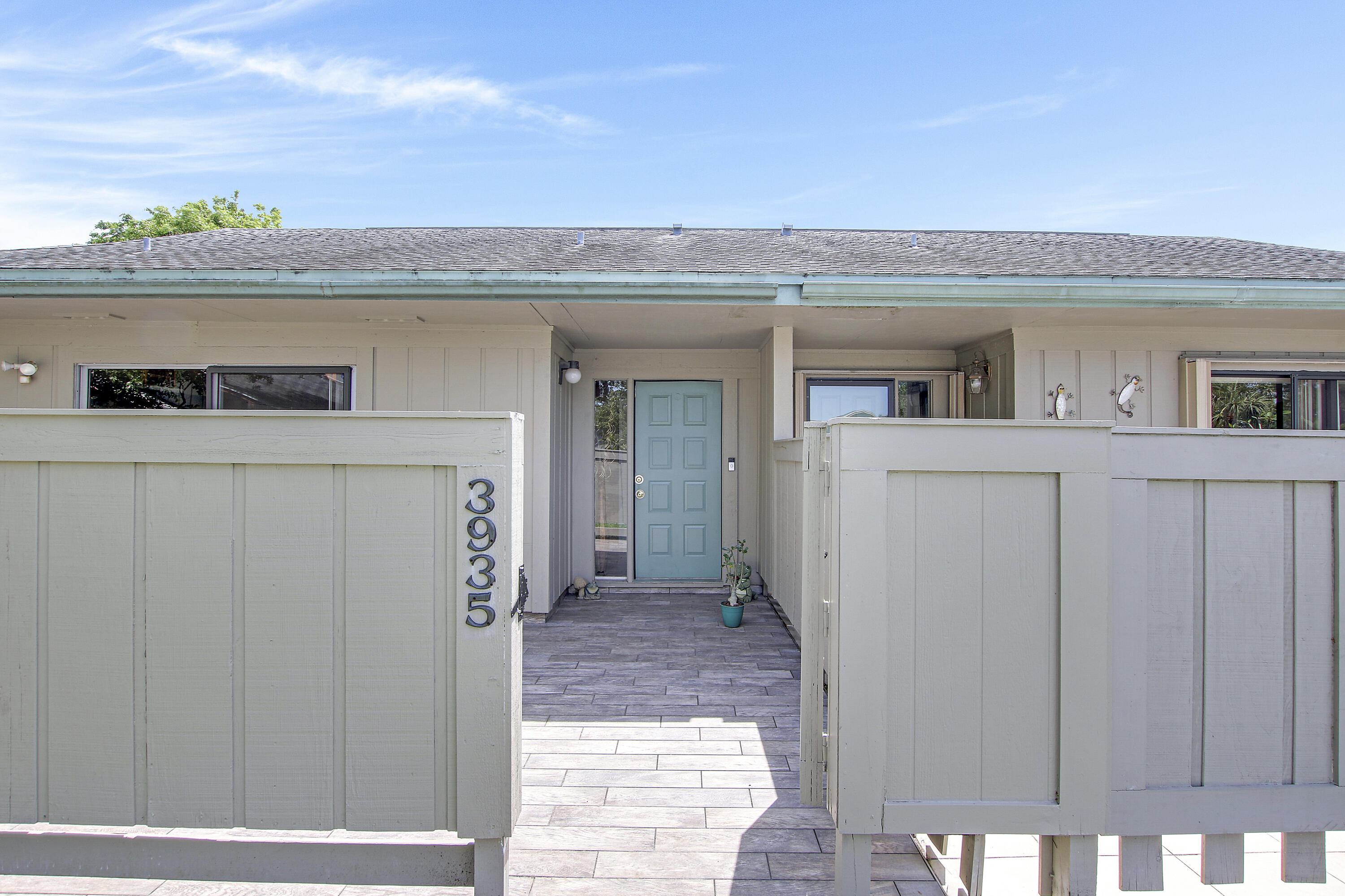 3935 Northwest Cinnamon Tree Circle Jensen Beach, FL 34957 - Photo 21 of 27 House-20