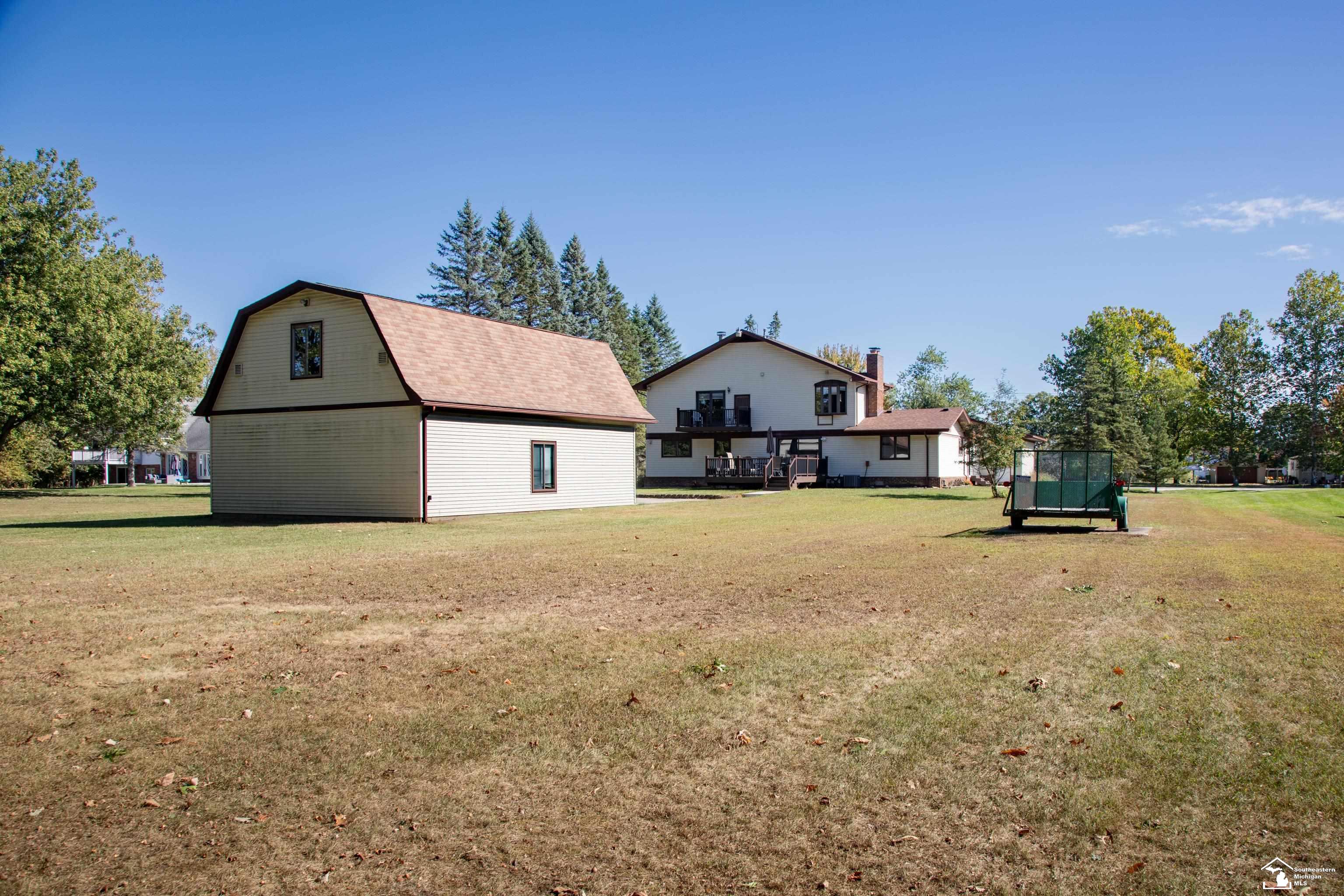 24576 Arsenal Road Flat Rock, MI 48134 - Photo 59 of 82 50200837-D8ED5209-44C4-441E-8B6A-6A239F2951F0.JPG