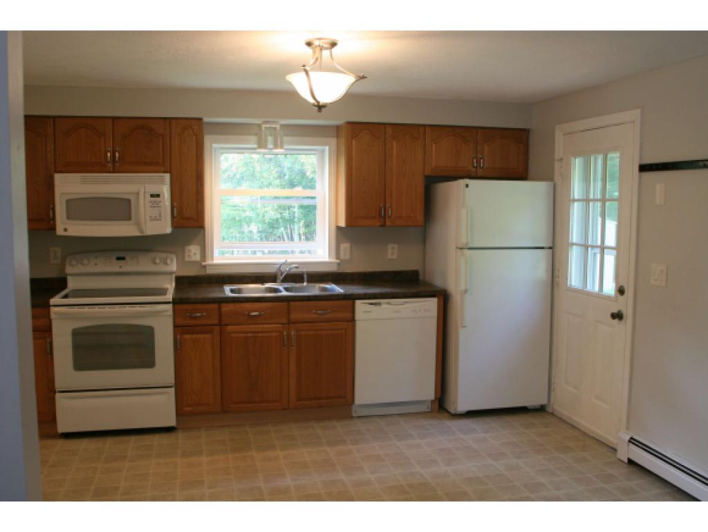 638 Borough Road Pembroke, NH 03275 - Photo 2 of 14 Gallery Image 2