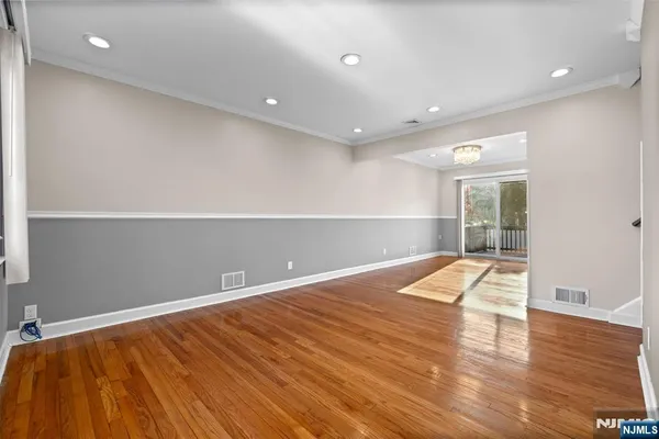 $4,400 | 136 Lincoln Avenue, Dumont, NJ 07628