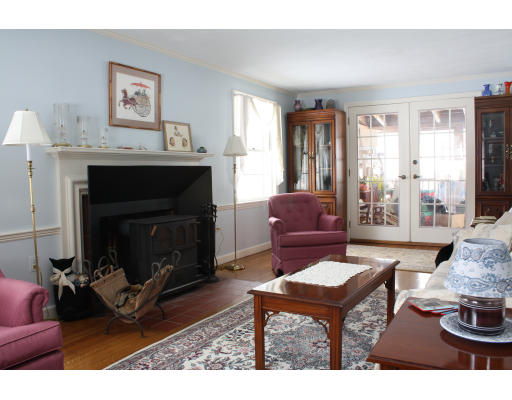 35 Mohegan Road Acton, MA 01720 - Photo 2 of 9 Gallery Image 2