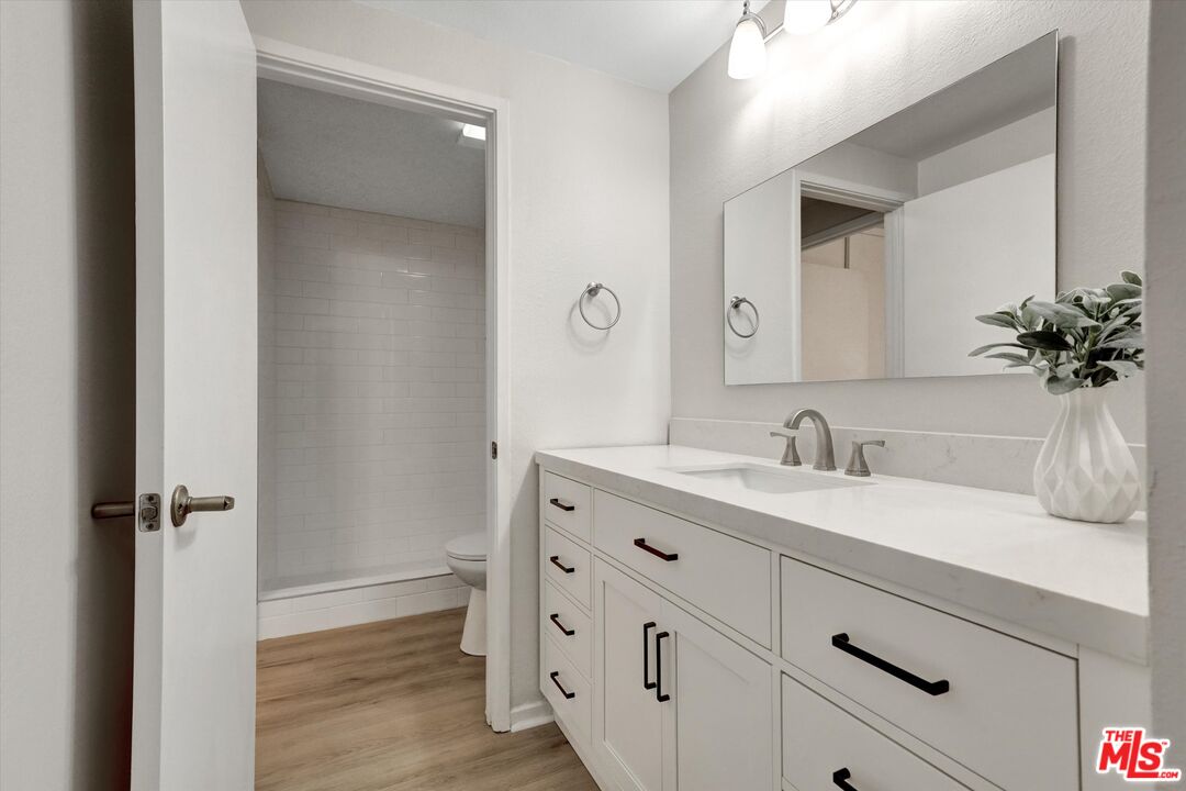 82 Eagle Point, Unit 43 Irvine, CA 92604 - Photo 11 of 32