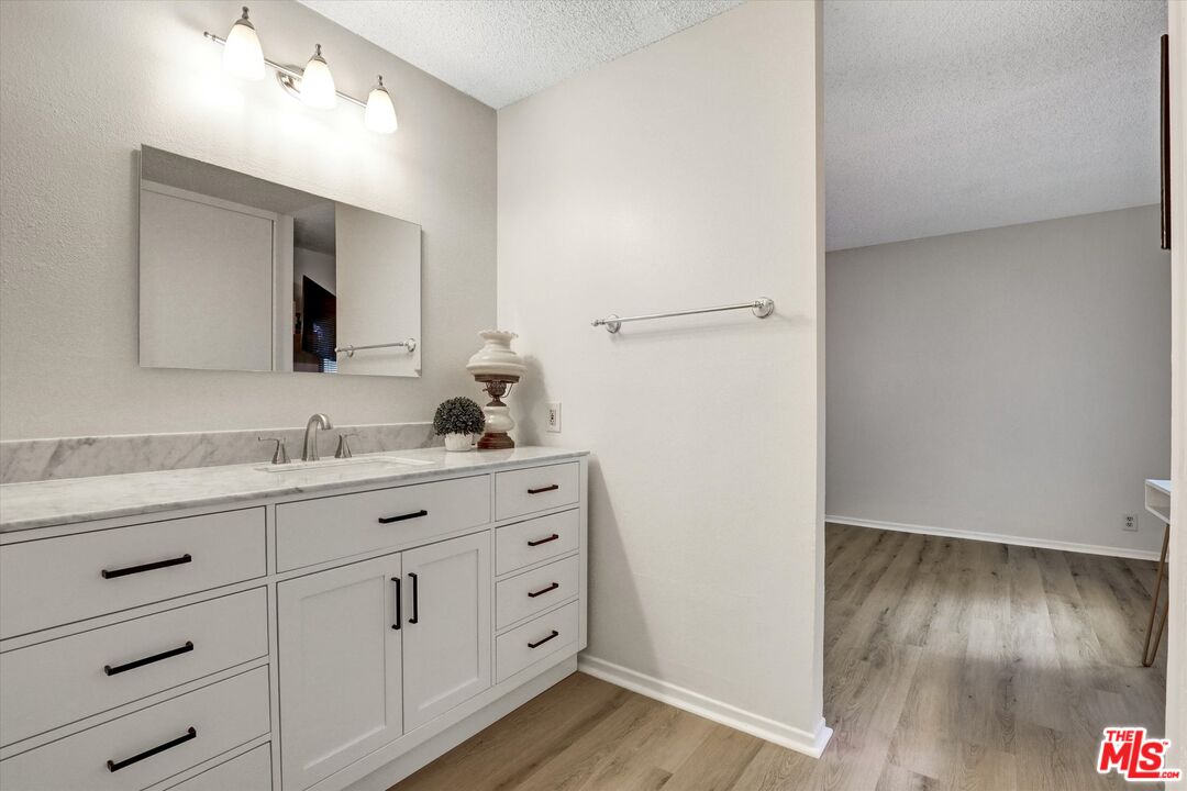 82 Eagle Point, Unit 43 Irvine, CA 92604 - Photo 13 of 32