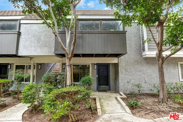 $730,000 | 82 Eagle Point, Unit 43, Irvine, CA 92604