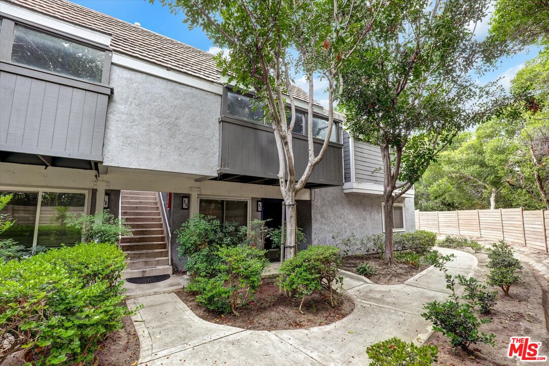 82 Eagle Point, Unit 43 Irvine, CA 92604 - Photo 31 of 32