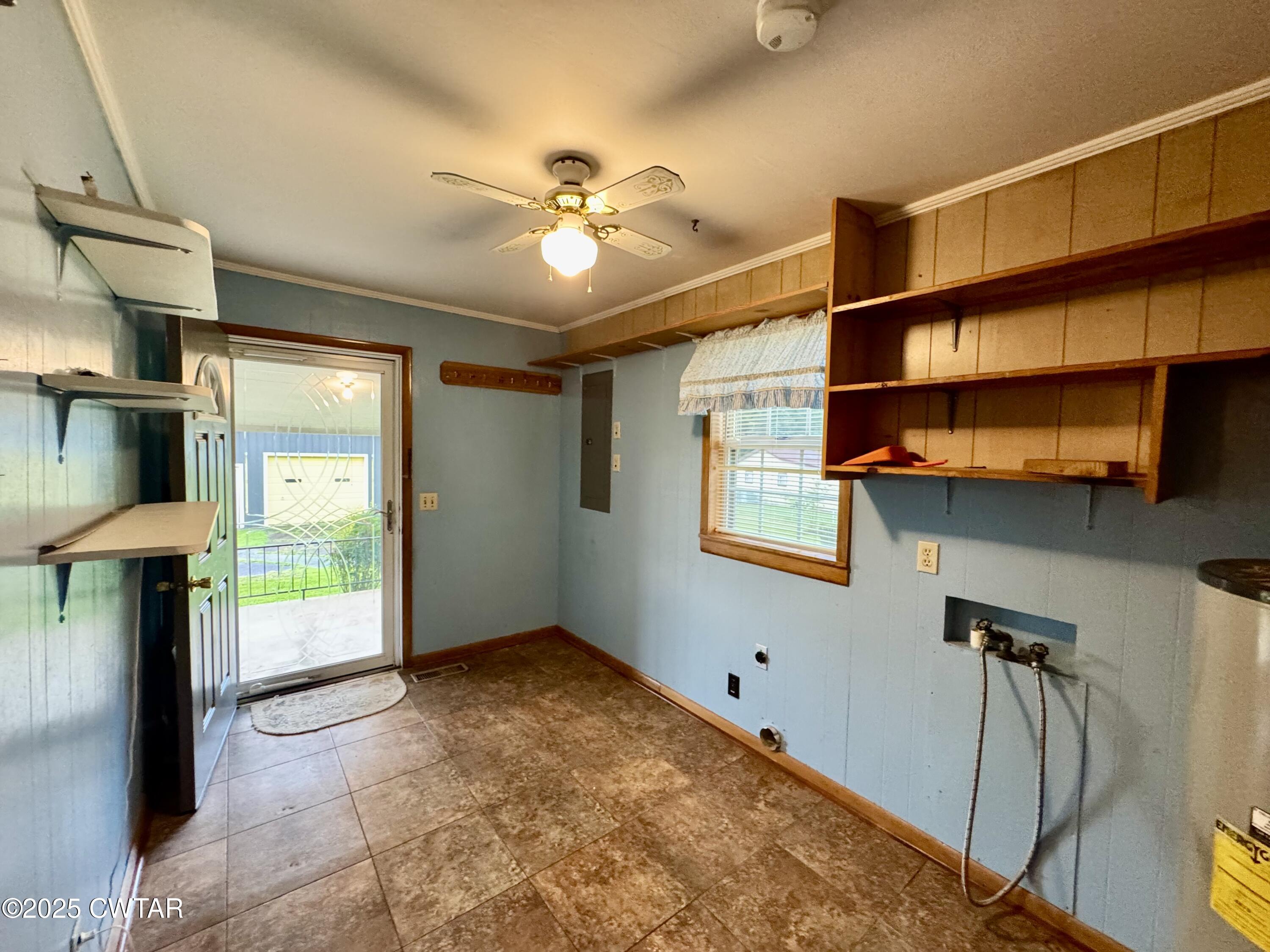 4985 McClard Road Union City, TN 38261 - Photo 8 of 27 a view of an entryway