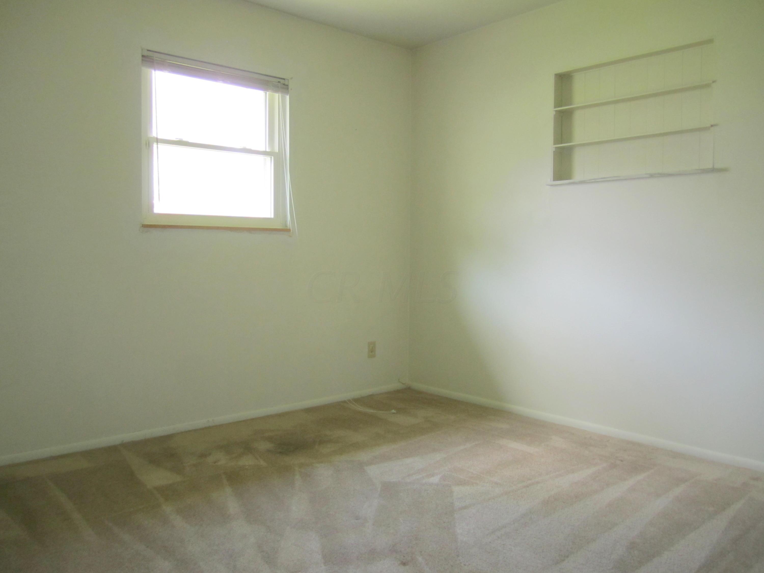 1145 South Yearling Road Columbus, OH 43227 - Photo 11 of 14 Gallery Image 11