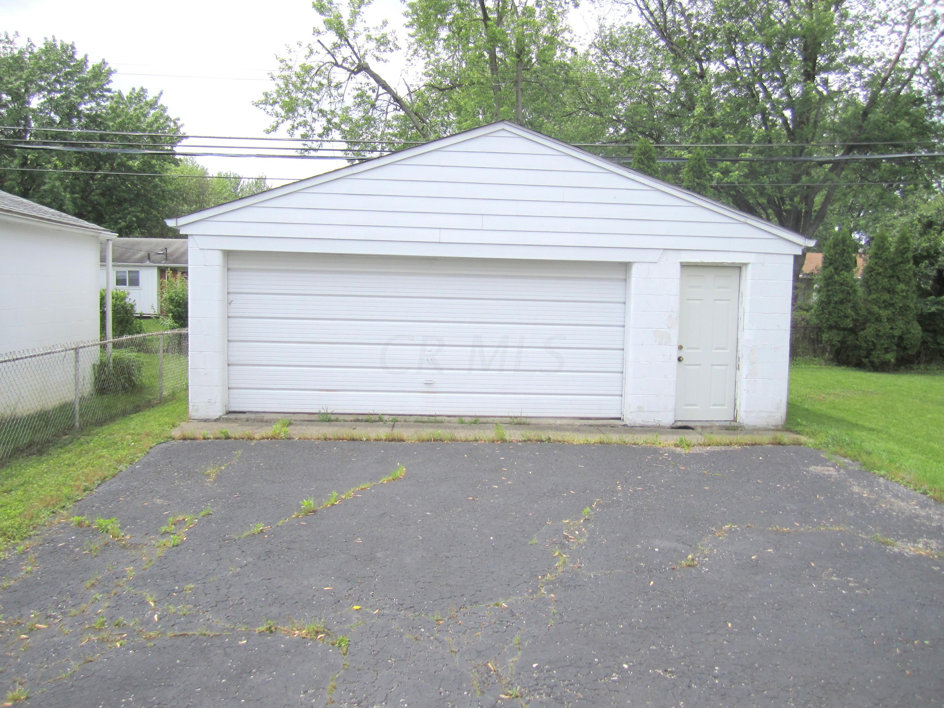 1145 South Yearling Road Columbus, OH 43227 - Photo 13 of 14 Gallery Image 13