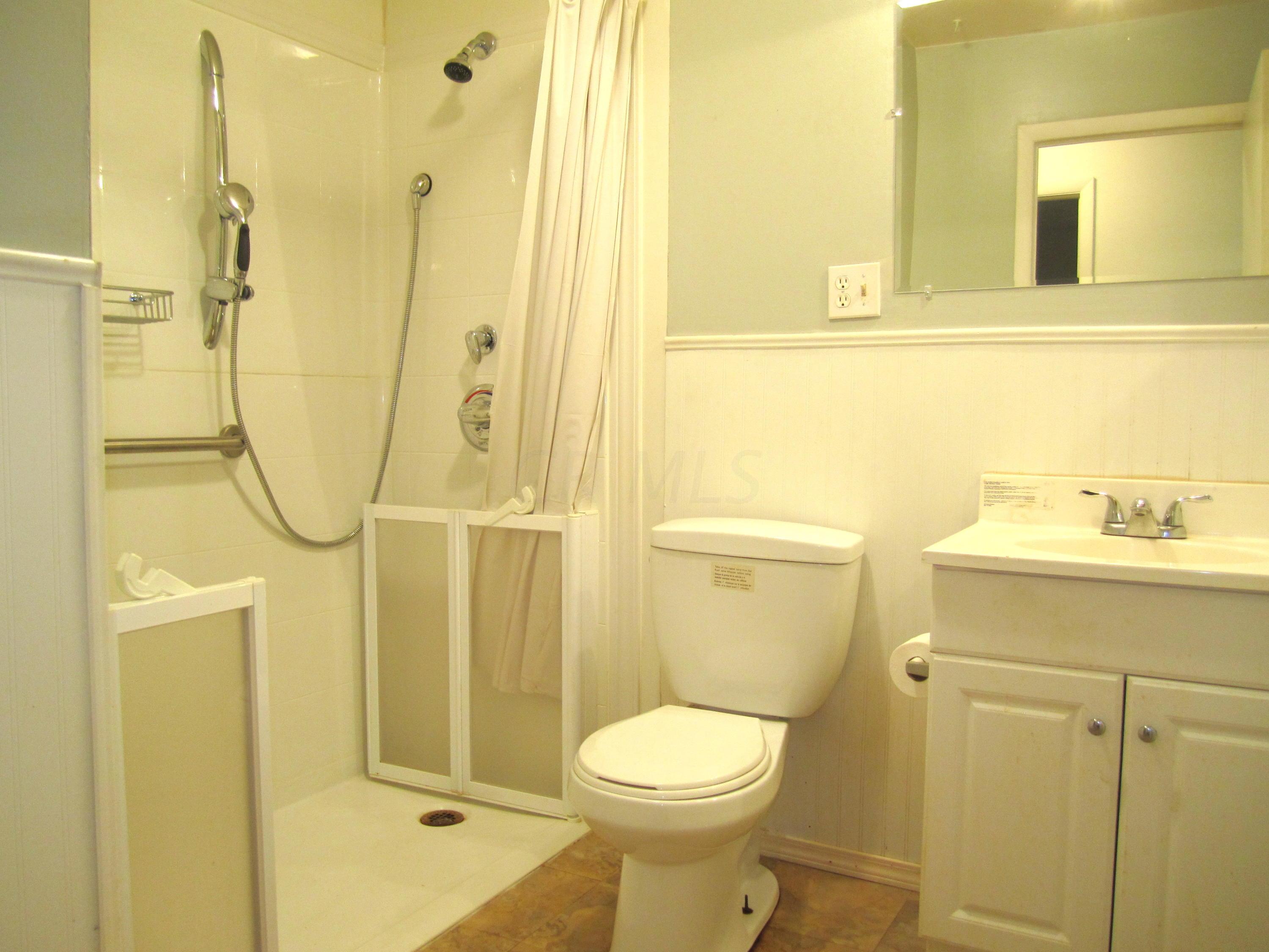 1145 South Yearling Road Columbus, OH 43227 - Photo 9 of 14 Gallery Image 9