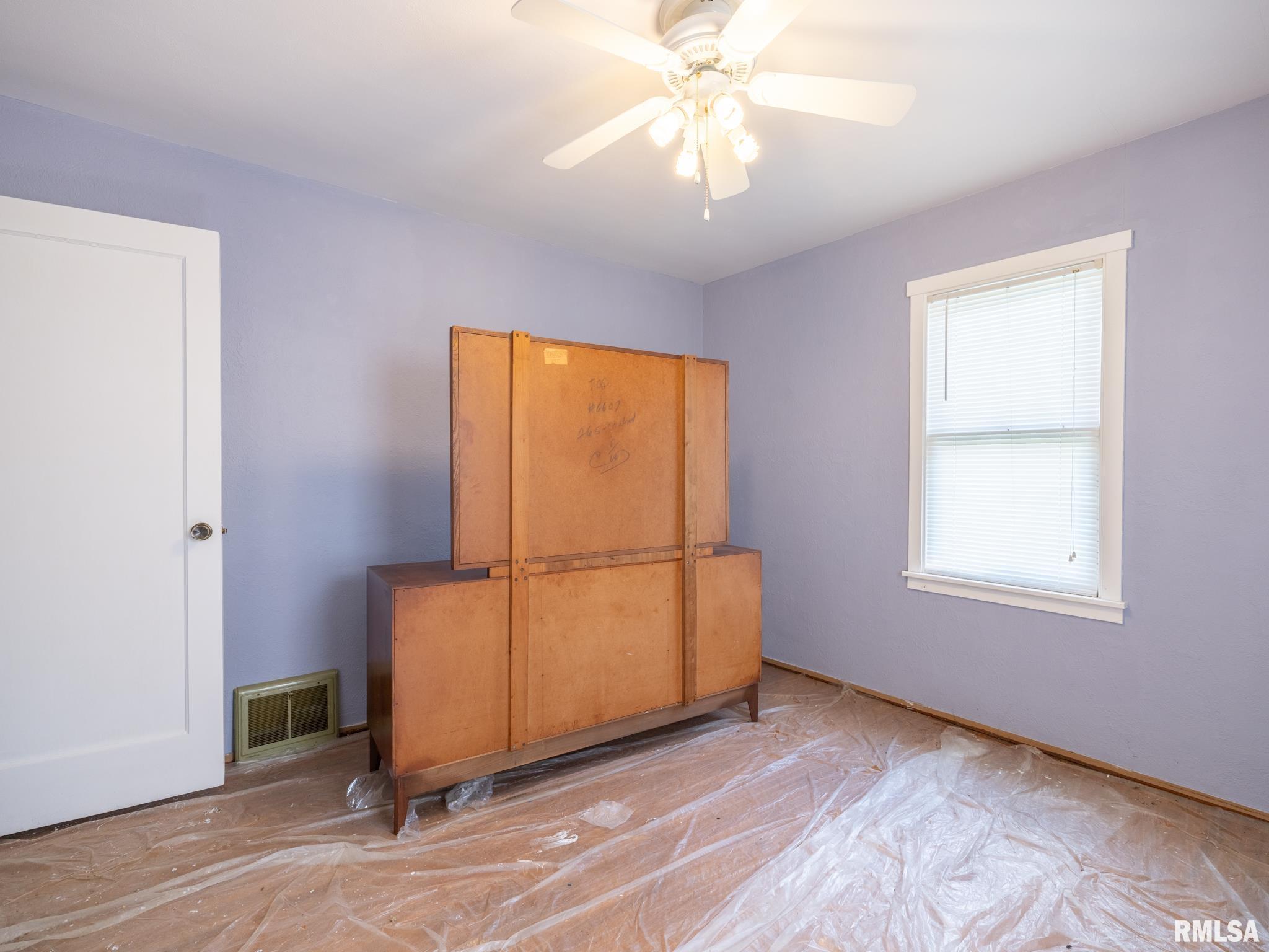 1405 Chestnut Street Pekin, IL 61554 - Photo 12 of 22