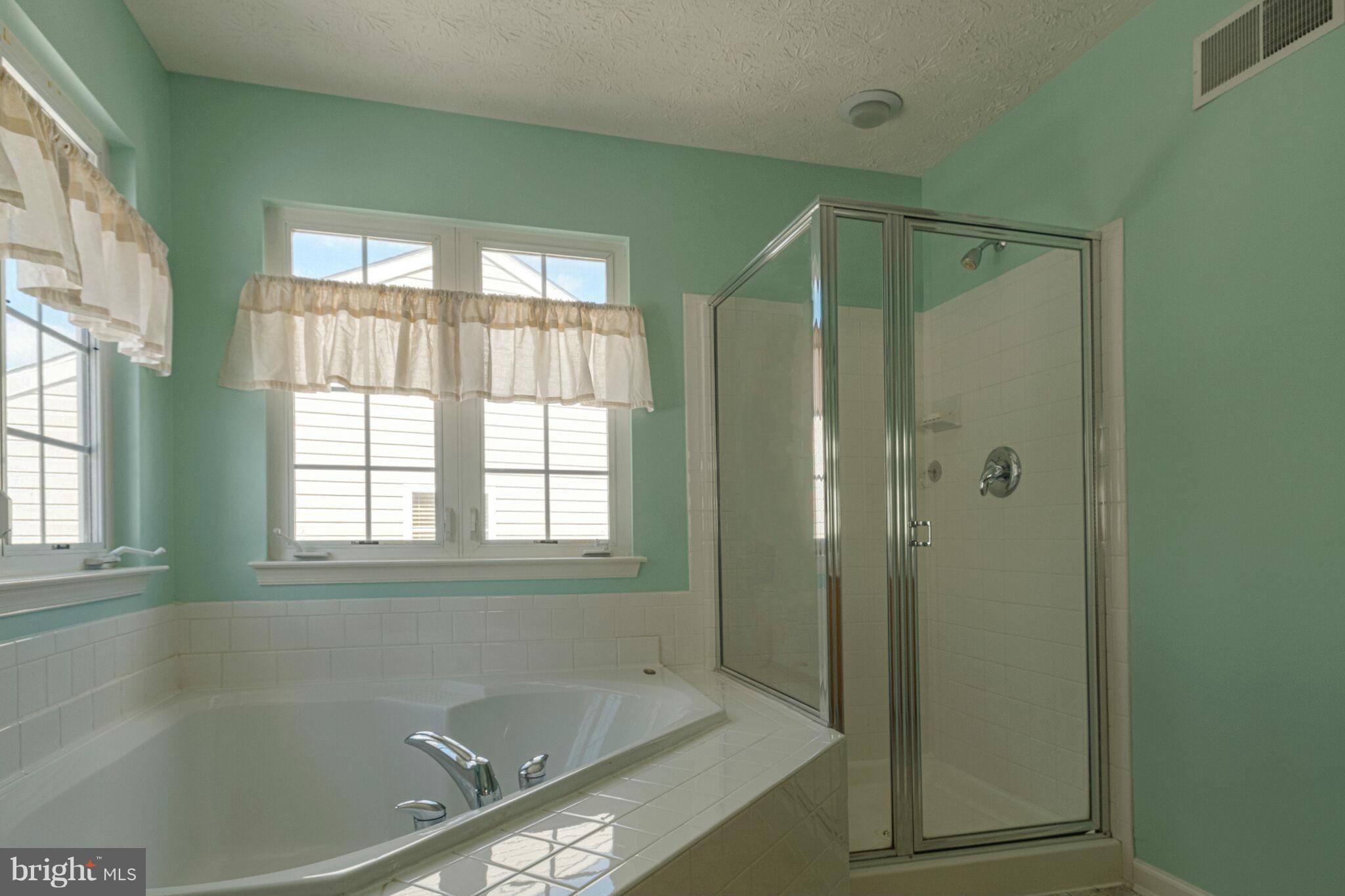 7708 Rotherham Drive Hanover, MD 21076 - Photo 18 of 26 Bath (Master)