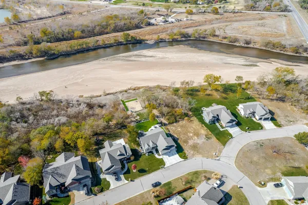 $479,400 | 6417 South Cedardale Avenue, Derby, KS 67037