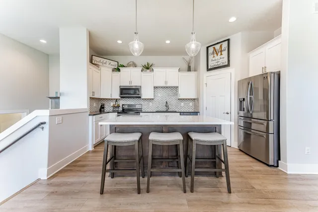 $479,400 | 6417 South Cedardale Avenue, Derby, KS 67037