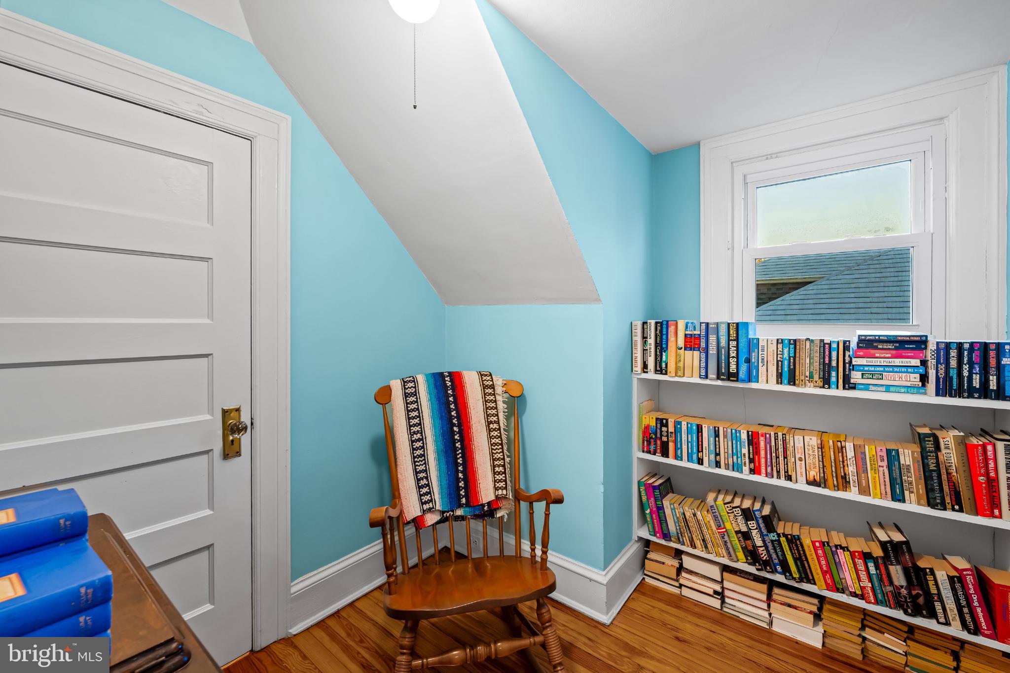 3932 Cloverhill Road Baltimore, MD 21218 - Photo 32 of 43 Small Book Nook on Thrid Floor