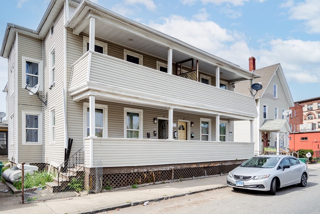 10 Loring Street Springfield, MA 01105 - Photo 6 of 9