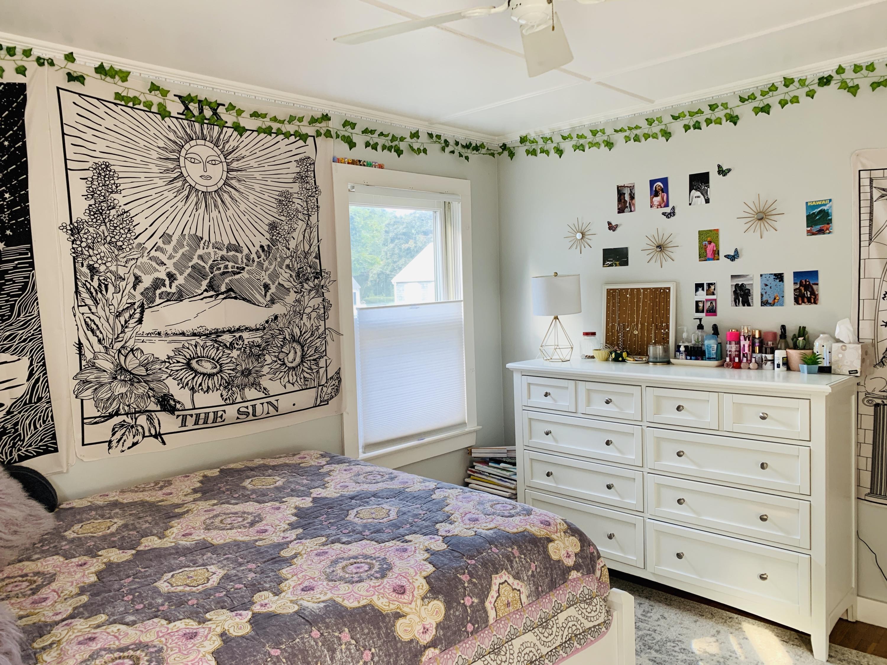 8 Morse Avenue Wareham, MA 02571 - Photo 11 of 14 a bedroom with a bed and a window