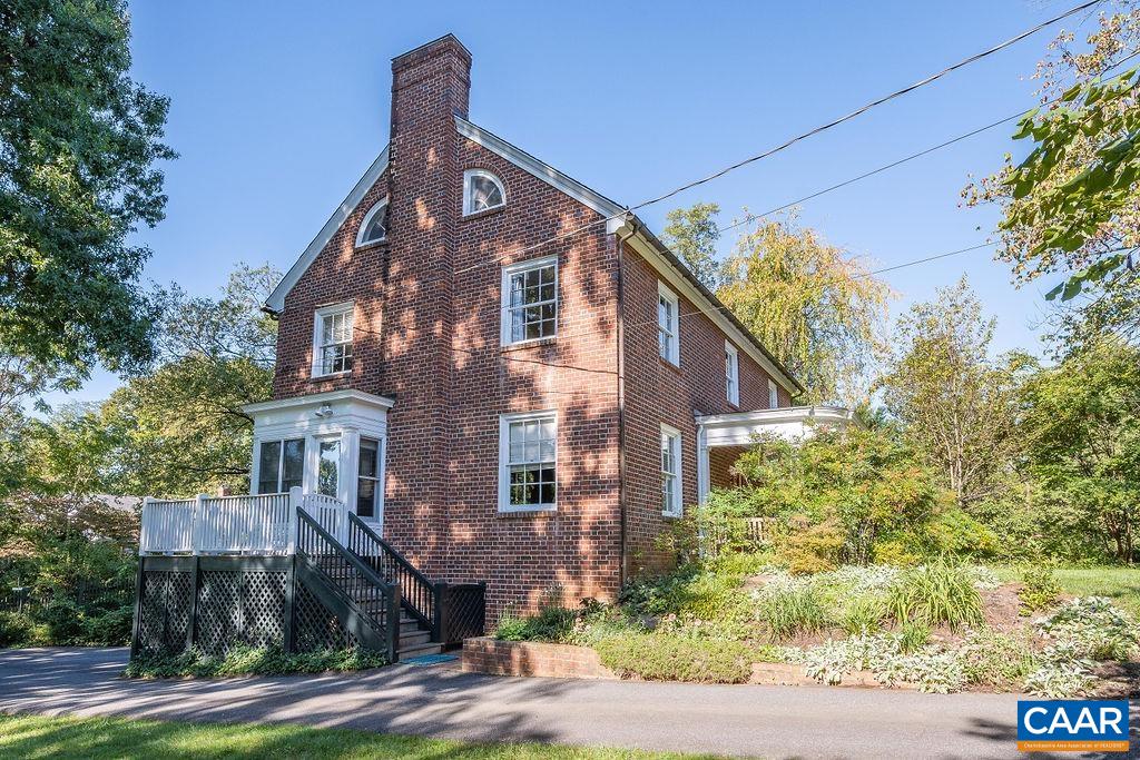 1816 Winston Road Charlottesville, VA 22903 - Photo 8 of 27 Gallery Image 8