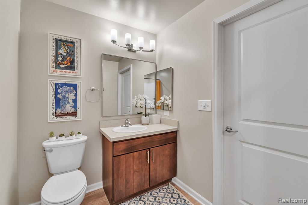 1957 South Telegraph Road, Unit 301 Bloomfield Hills, MI 48302 - Photo 13 of 59