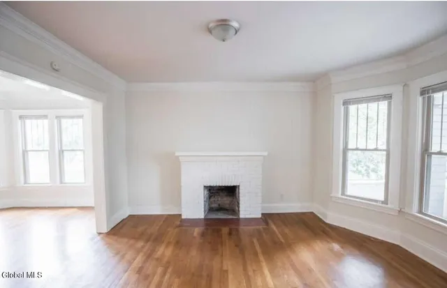 $1,800 | 2 Woodrow Court, Unit 1, Troy, NY 12180