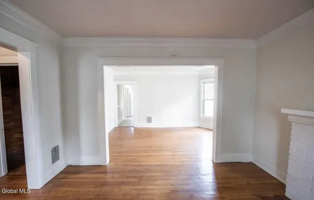 $1,800 | 2 Woodrow Court, Unit 1, Troy, NY 12180