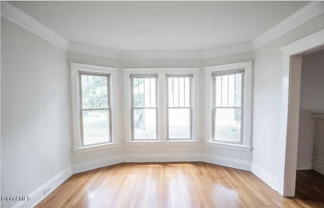 $1,800 | 2 Woodrow Court, Unit 1, Troy, NY 12180