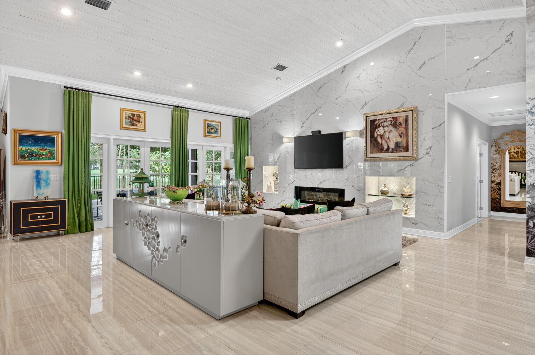 7205 Mandarin Drive Boca Raton, FL 33433 - Photo 11 of 71 a living room with furniture and a flat screen tv