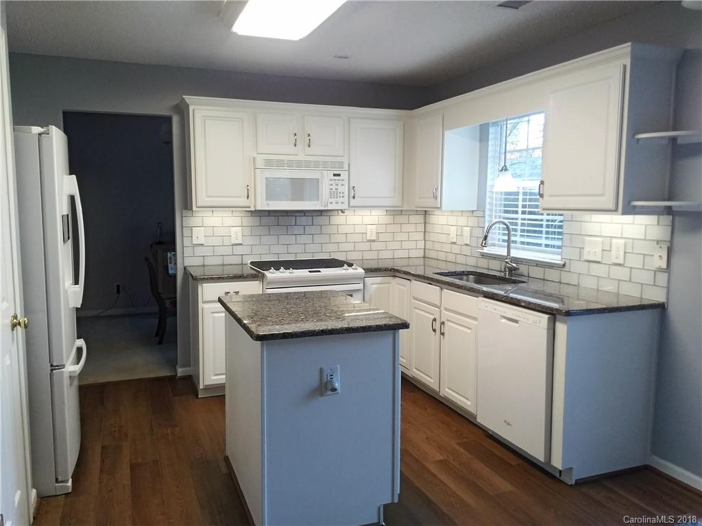 10307 Gold Pan Road Charlotte, NC 28215 - Photo 5 of 11 Gallery Image 5