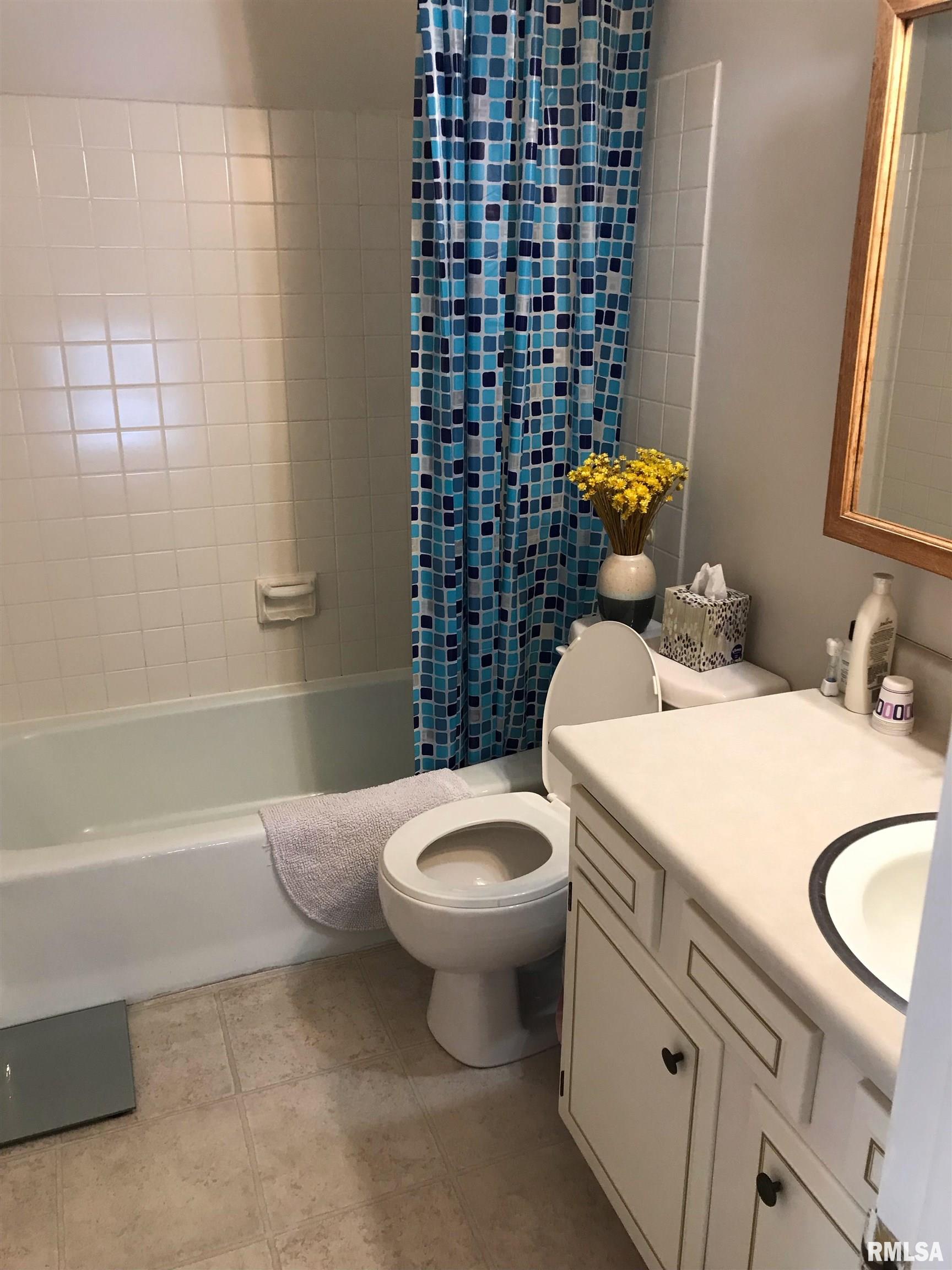 340 Jamestown Road Macomb, IL 61455 - Photo 14 of 16 Gallery Image 14