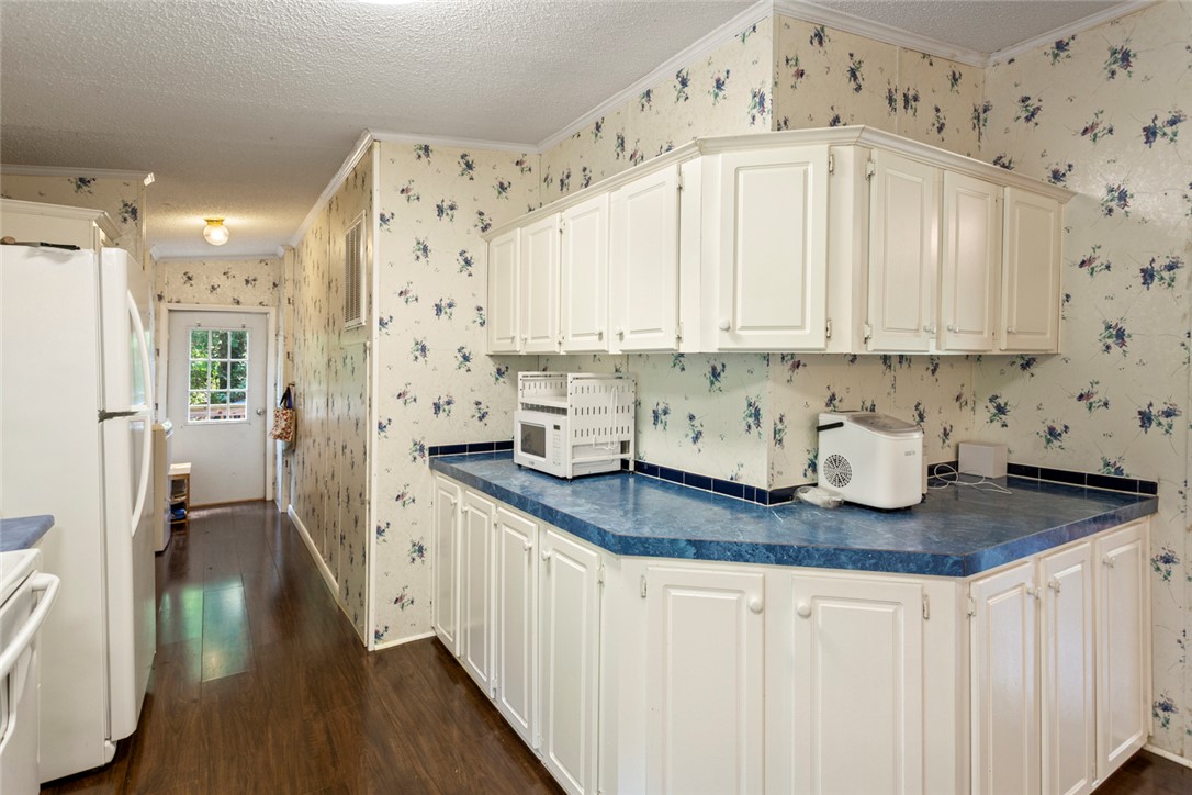 519 Singing Pines Road Seneca, SC 29678 - Photo 13 of 49