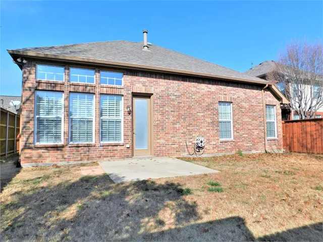 a backyard of a house