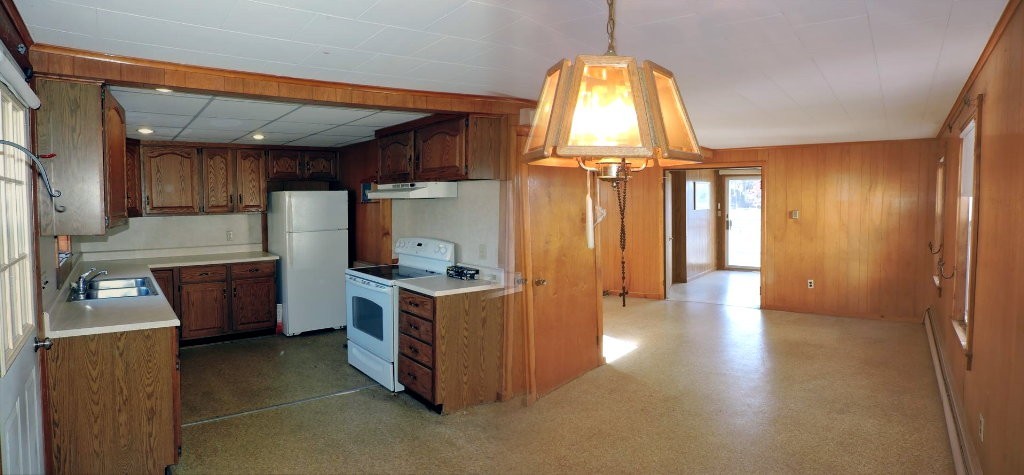 33 Colonial Road Webster, MA 01570 - Photo 8 of 30 Gallery Image 8