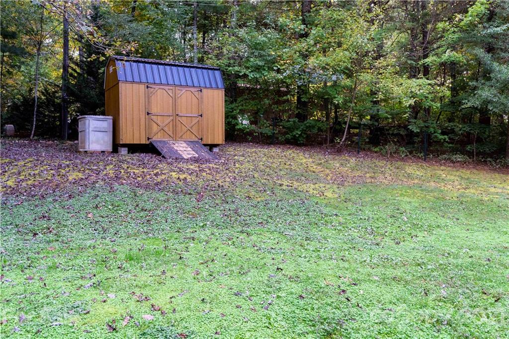 5351 Sheriffs Road Lenoir, NC 28645 - Photo 11 of 35 Gallery Image 11