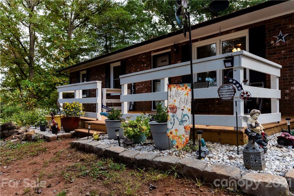 5351 Sheriffs Road Lenoir, NC 28645 - Photo 6 of 35 Gallery Image 6