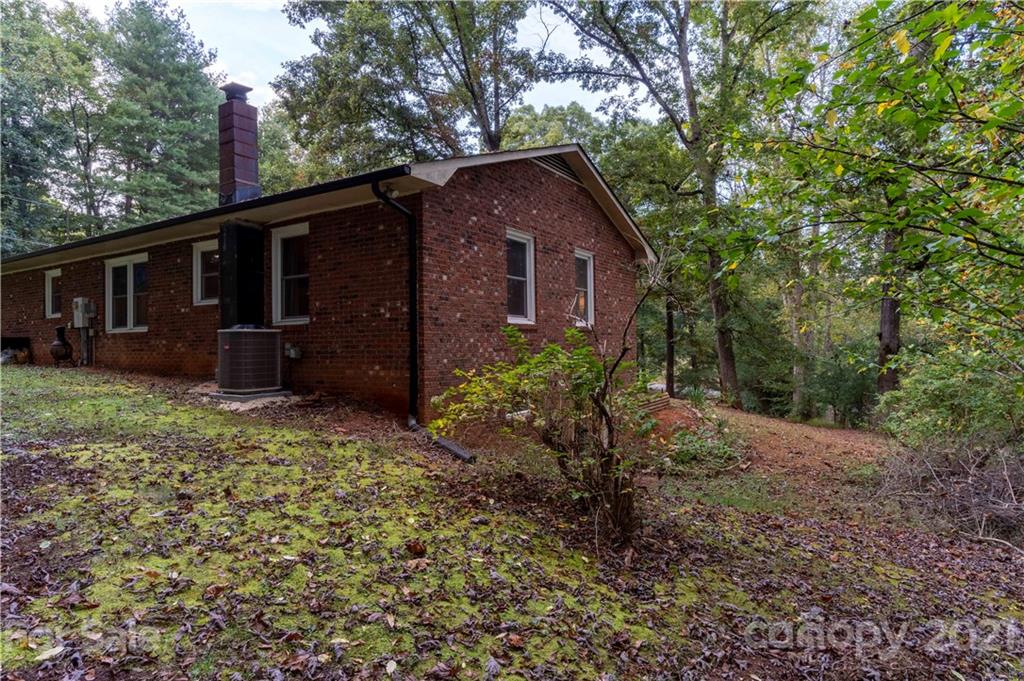 5351 Sheriffs Road Lenoir, NC 28645 - Photo 9 of 35 Gallery Image 9