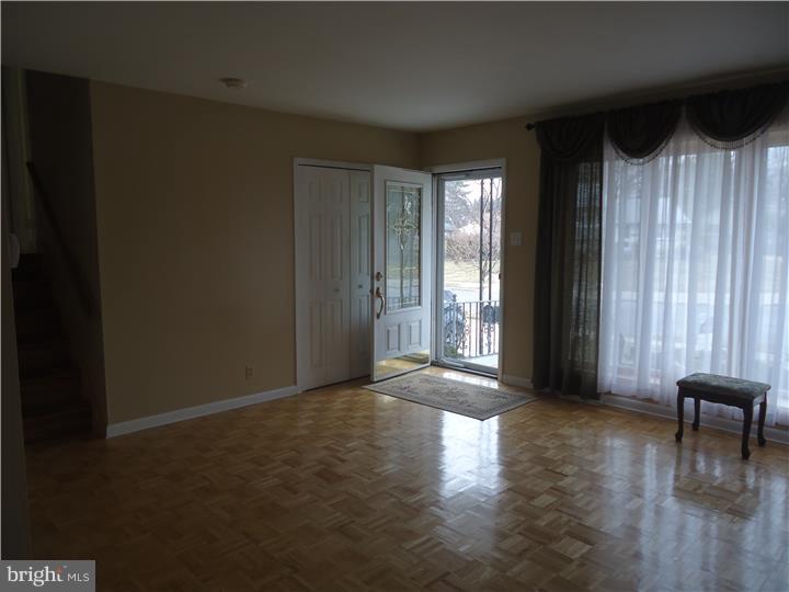 6 Great Oak Road Voorhees, NJ 08043 - Photo 3 of 24 Great Room