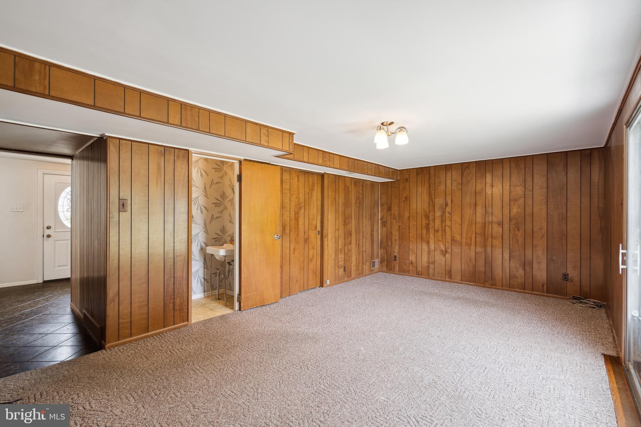 9711 Glenhope Road Philadelphia, PA 19115 - Photo 17 of 34 Gallery Image 17