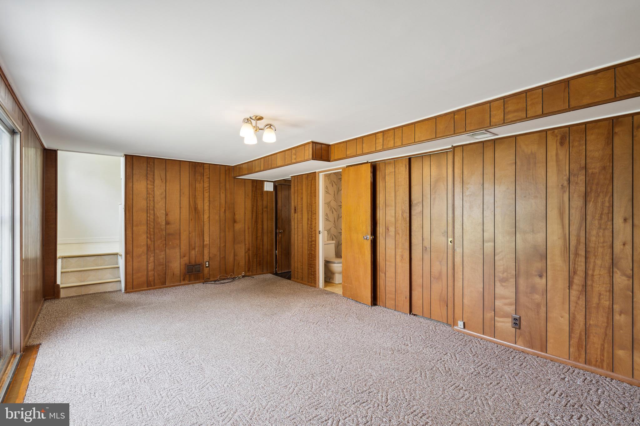 9711 Glenhope Road Philadelphia, PA 19115 - Photo 18 of 34 Gallery Image 18