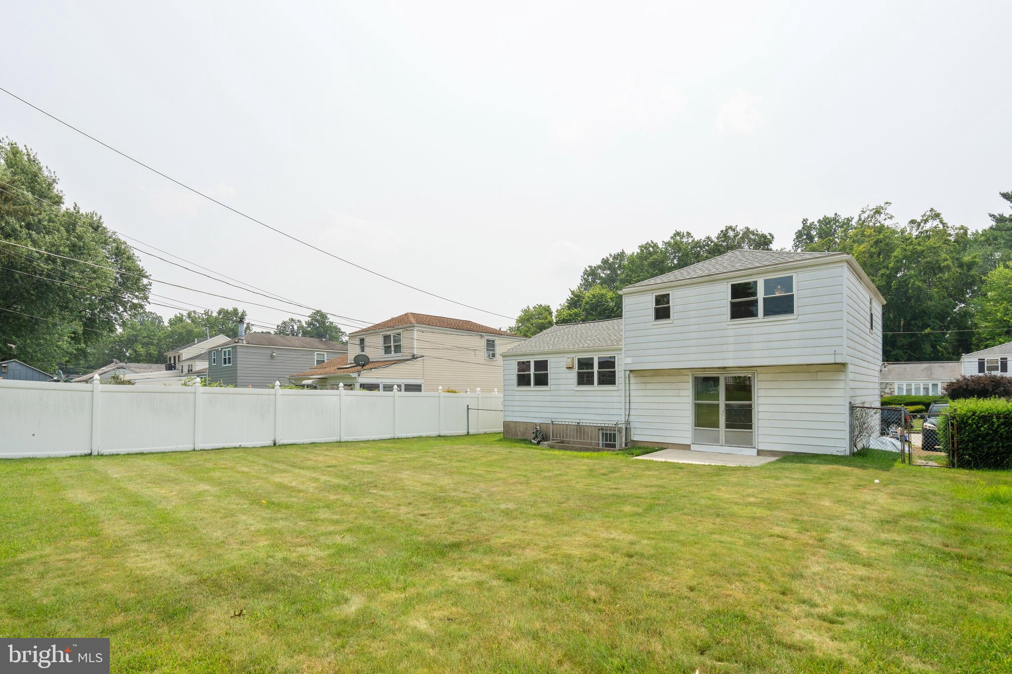 9711 Glenhope Road Philadelphia, PA 19115 - Photo 33 of 34 Gallery Image 33
