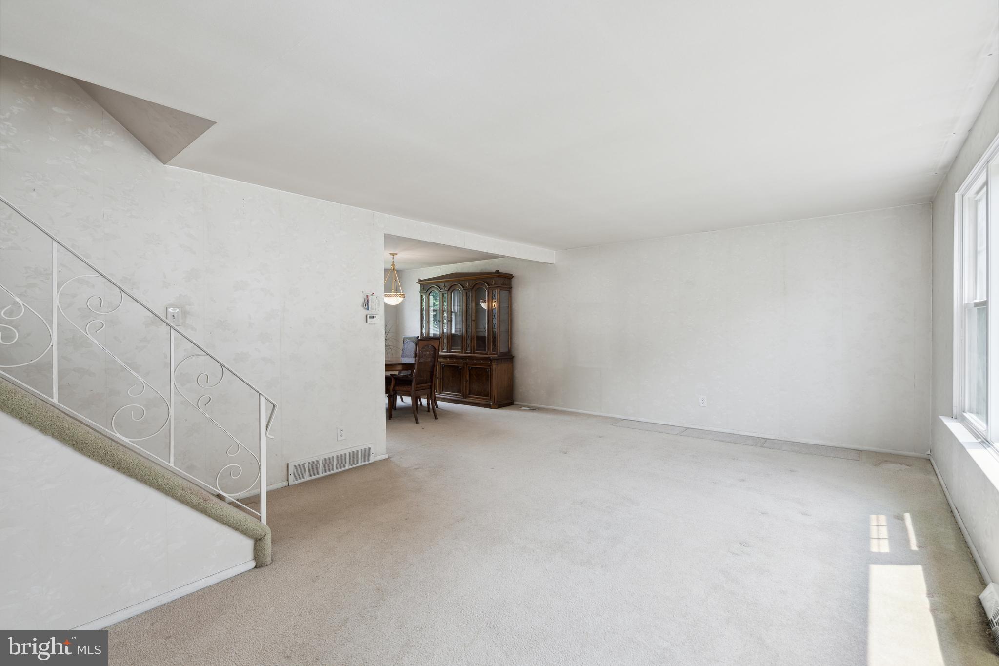 9711 Glenhope Road Philadelphia, PA 19115 - Photo 6 of 34 Gallery Image 6