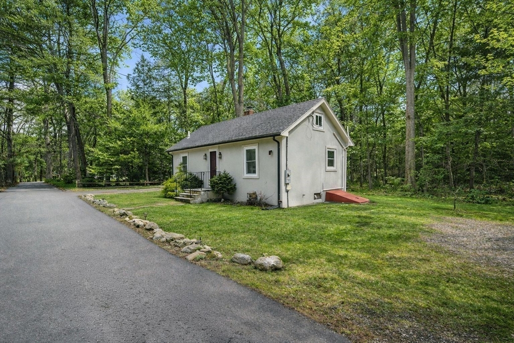 3 Riverside Drive Dover, MA 02030 - Photo 2 of 17