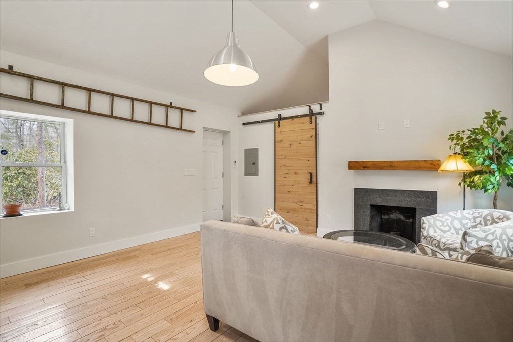 3 Riverside Drive Dover, MA 02030 - Photo 8 of 17