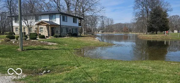 $749,900 | 4258 South Drive, Quincy, IN 47456
