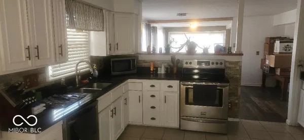 $749,900 | 4258 South Drive, Quincy, IN 47456