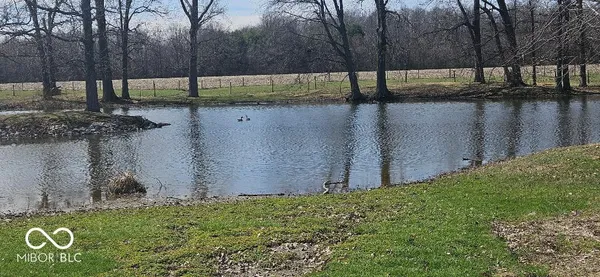 $749,900 | 4258 South Drive, Quincy, IN 47456