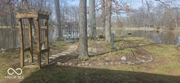 $749,900 | 4258 South Drive, Quincy, IN 47456