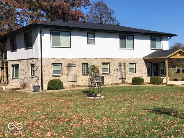 $749,900 | 4258 South Drive, Quincy, IN 47456