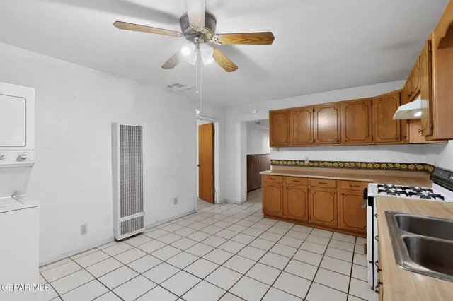 $159,900 | 424 Lomaland Drive, El Paso, TX 79907