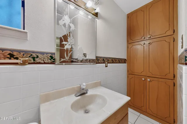 $159,900 | 424 Lomaland Drive, El Paso, TX 79907