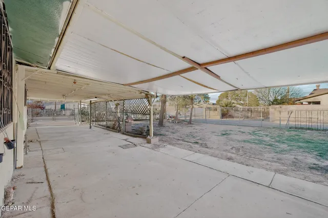 $159,900 | 424 Lomaland Drive, El Paso, TX 79907