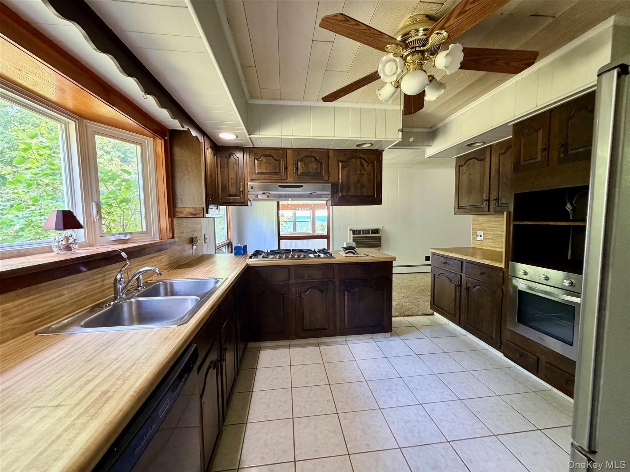 249 David Rhodes Road Cuddebackville, NY 12729 - Photo 11 of 32
